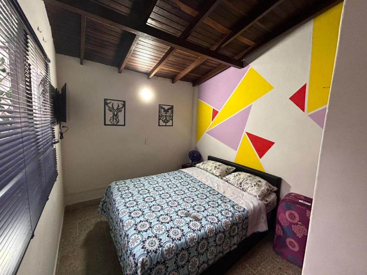 Hostel Urban City Медельин Экстерьер фото